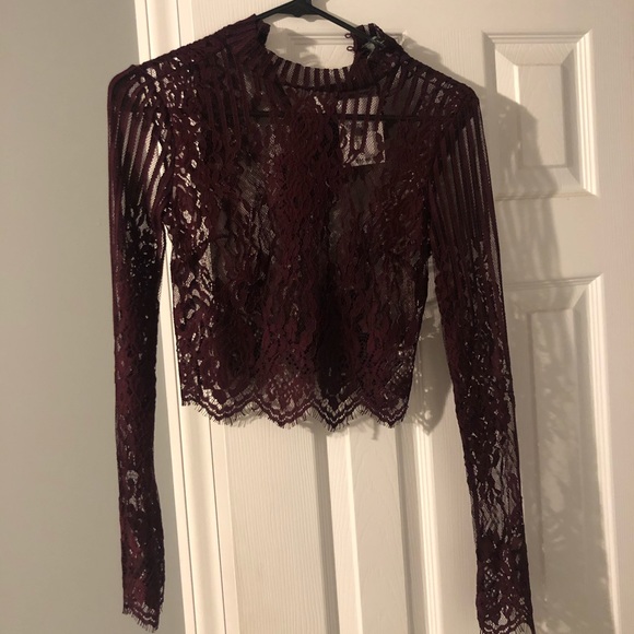 Maroon lace top - Picture 2 of 5
